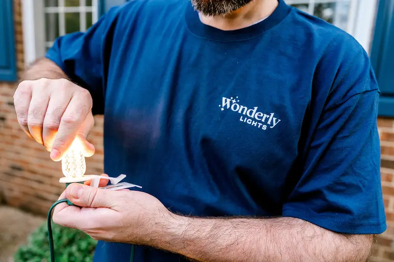 Wonderly Lights Offers Professional Grade Holiday Lighting Solutions
